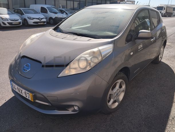 Fotografia 3 de 19: Nissan Leaf · Ano 2013