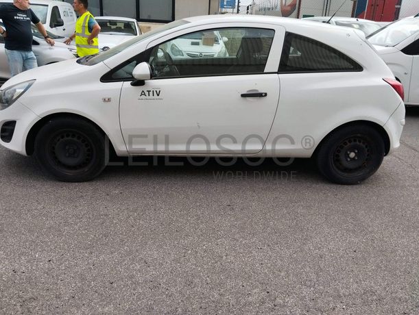 Fotografia 5 de 14: Opel Corsa Van 1.3 CDTi · Ano 2014