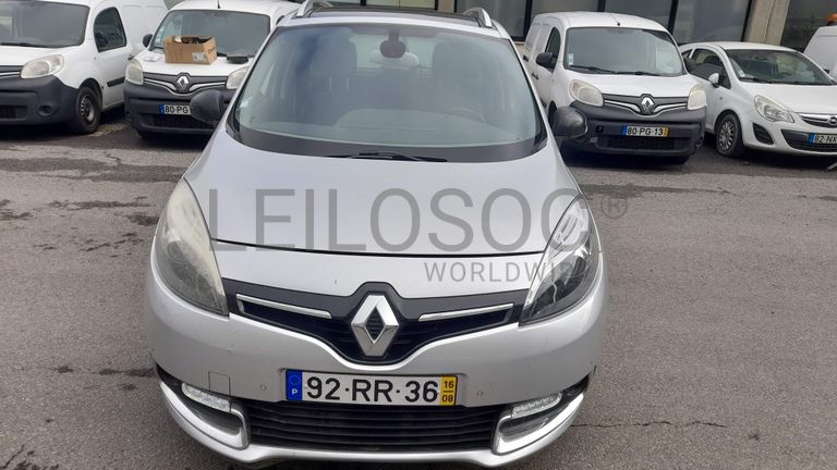 Fotografia 2 de 26: Renault Grand Scenic Boss Edition 1.5 DCI · Ano 2016