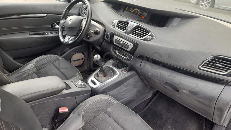 Fotografia 11 de 26: Renault Grand Scenic Boss Edition 1.5 DCI · Ano 2016
