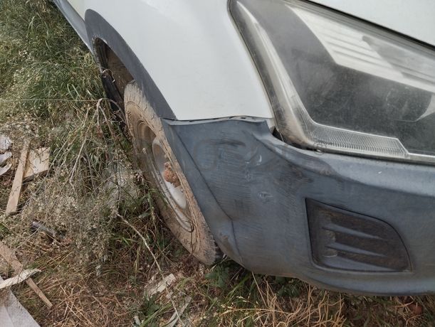 Fotografia 6 de 13: Isuzu D-Max 4x4 1.9 D · Ano 2019