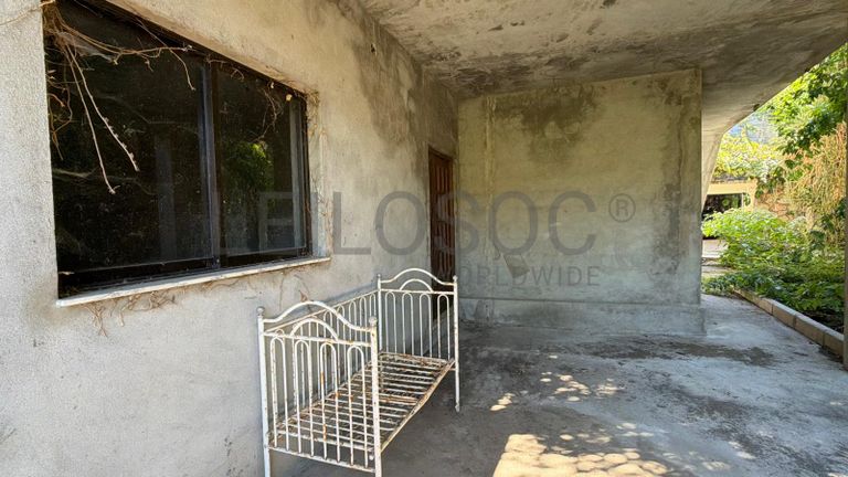 Direito à Raiz do Depósito de Água + Terreno com Benfeitoria + Terreno Rústico · Santa Marinha do Zêzere, Baião