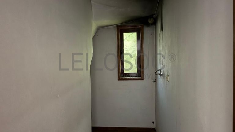 Direito à Raiz do Depósito de Água + Terreno com Benfeitoria + Terreno Rústico · Santa Marinha do Zêzere, Baião