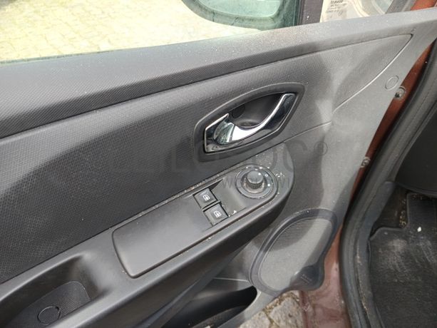 Renault Clio · Ano 2013