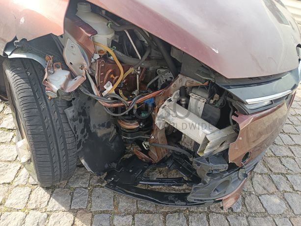 Renault Clio · Ano 2013