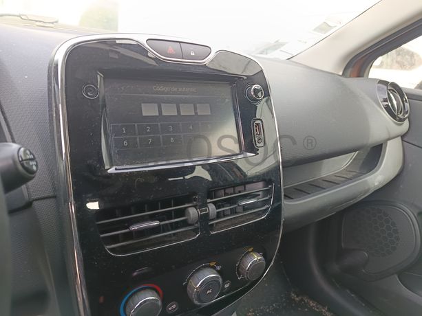 Renault Clio · Ano 2013