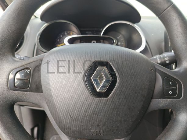 Renault Clio · Ano 2013
