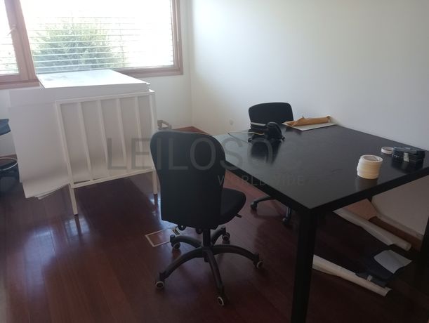 Fotografia de equipamento: Mobiliário de Escritório