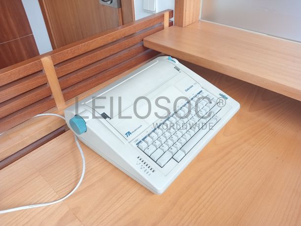 Fotografia 8 de 11: Equipamento de Escritório 