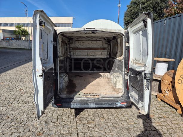 Fotografia 11 de 52: Renault Trafic · Ano 2015