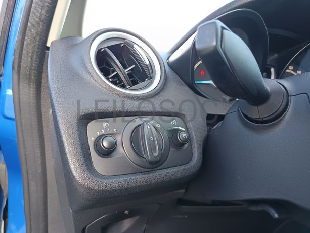Ford Fiesta · Ano 2013