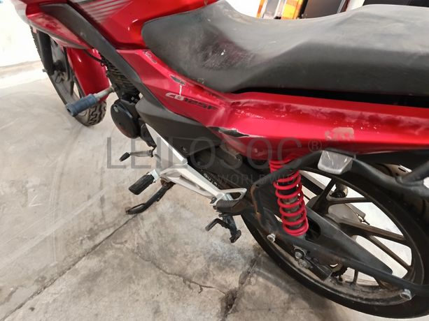 Fotografia 8 de 14: Honda CB 125F · Ano 2017