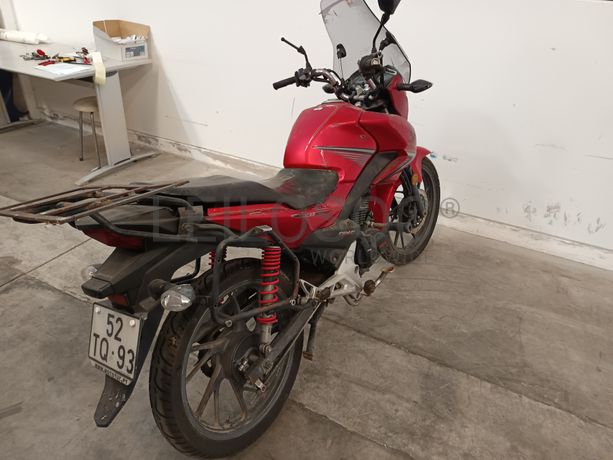 Fotografia 4 de 14: Honda CB 125F · Ano 2017