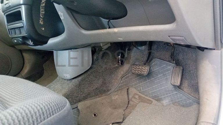 Toyota Fun Cargo NCP20 - 2000
