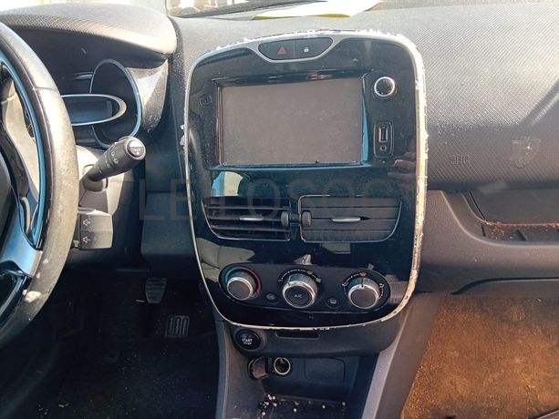 Fotografia 11 de 21: Renault Clio · Ano 2016