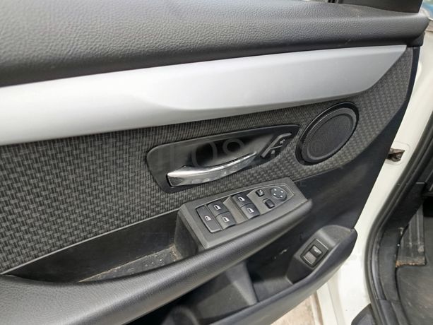 BMW 216 d · Ano 2018