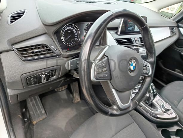 BMW 216 d · Ano 2018