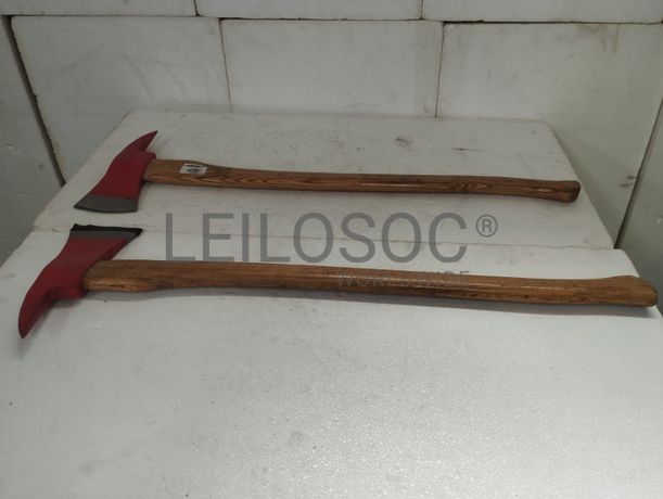Lote misto: 24 machados Lalizas 71686/71685 + 1 martelo de demolição + 1 martelo MHP482RFE