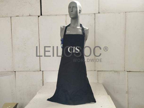 Lote misto: 50 casacos de cozinheiro SI Clothing + 33 aventais + 10 sapatos Jonsson e outros