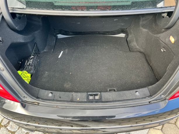 Mercedes-Benz C220 CDI · Ano 2010