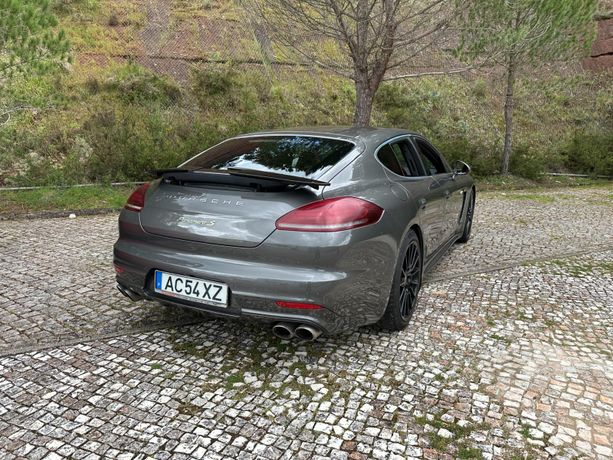 Porsche Panamera S e-Hybrid · Ano 2016