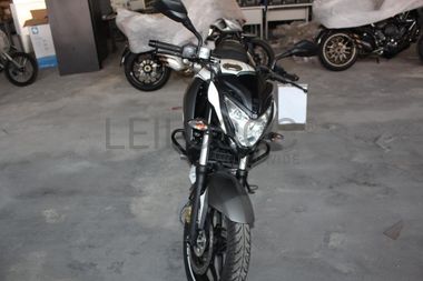 Bajaj Pulsar NS 200 FI ABS 