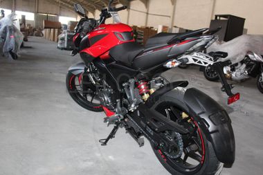 Bajaj Pulsar NS 200 FI ABS 