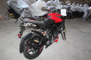 Bajaj Pulsar NS 200 FI ABS 