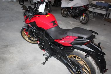 Bajaj Dominar D400 ABS