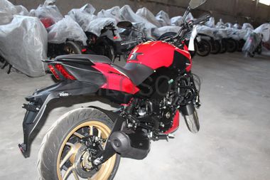 Bajaj Dominar D400 ABS