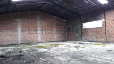 Pavilhão + Terreno · Penacova, Coimbra
