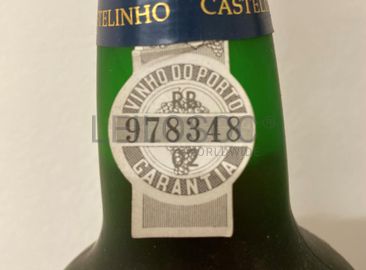 Vinho do Porto 'Quinta do Castelinho' - Três Garrafas de 20, 30 e 40 Anos