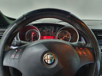 Alfa Romeo Giulietta 1.6 JTD · Ano 2012 