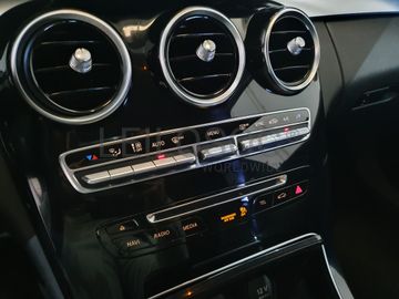 Mercedes-Benz C200D · Ano 2015