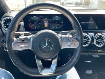 Mercedes-Benz A180 D AMG · Ano 2019