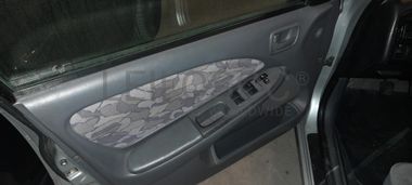 Toyota Avensis 1.6 · Ano 1998