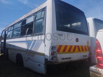 Mini-Bus TATA