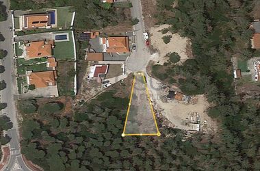 Terreno Urbano com 850 m² · Óbidos