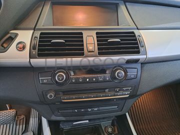 BMW X5 · Ano 2008  