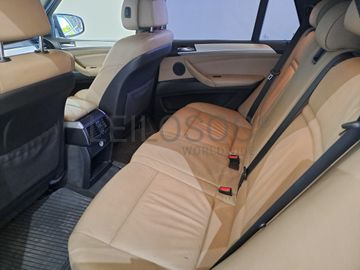 BMW X5 · Ano 2008  