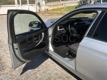 BMW 318 D · Ano 2014 
