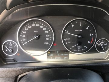 BMW 318 D · Ano 2014 