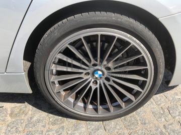 BMW 318 D · Ano 2014 