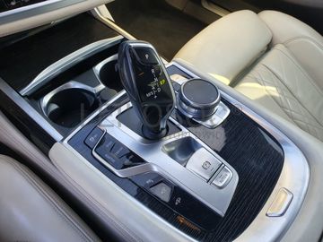 BMW 750 D Xdrive · Ano 2016 