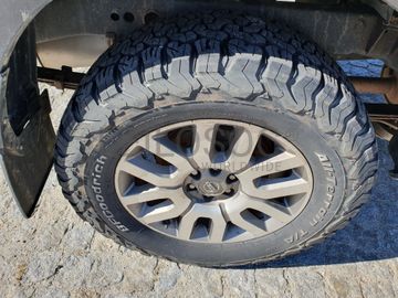 LEILÃO SUSPENSO · Nissan Navarra 3000 V6 · Ano 2011 