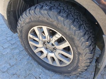 LEILÃO SUSPENSO · Nissan Navarra 3000 V6 · Ano 2011 