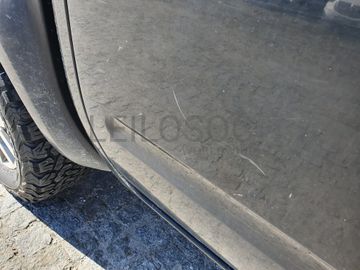 LEILÃO SUSPENSO · Nissan Navarra 3000 V6 · Ano 2011 