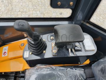 Mini Giratória Infront YFE16 · Ano 2022