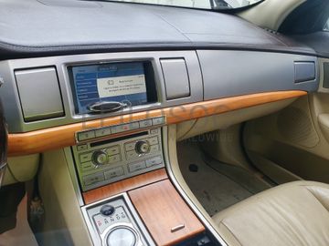 Jaguar XJ 2.7 · Ano 2008 