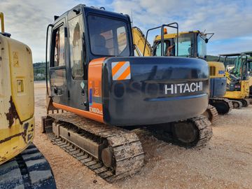 Giratória de rastos Hitachi